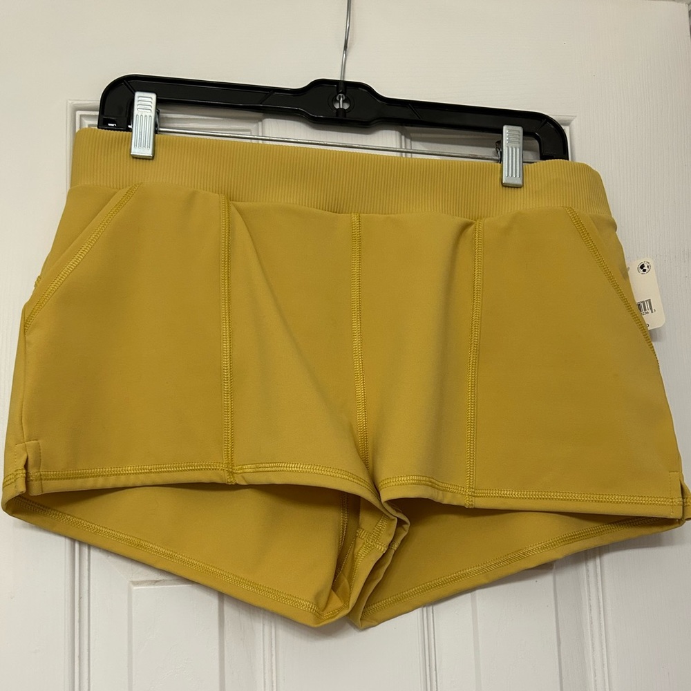 🆕 🎉HP🎉Free People Move on Micro Shorts in Mustard Yellow